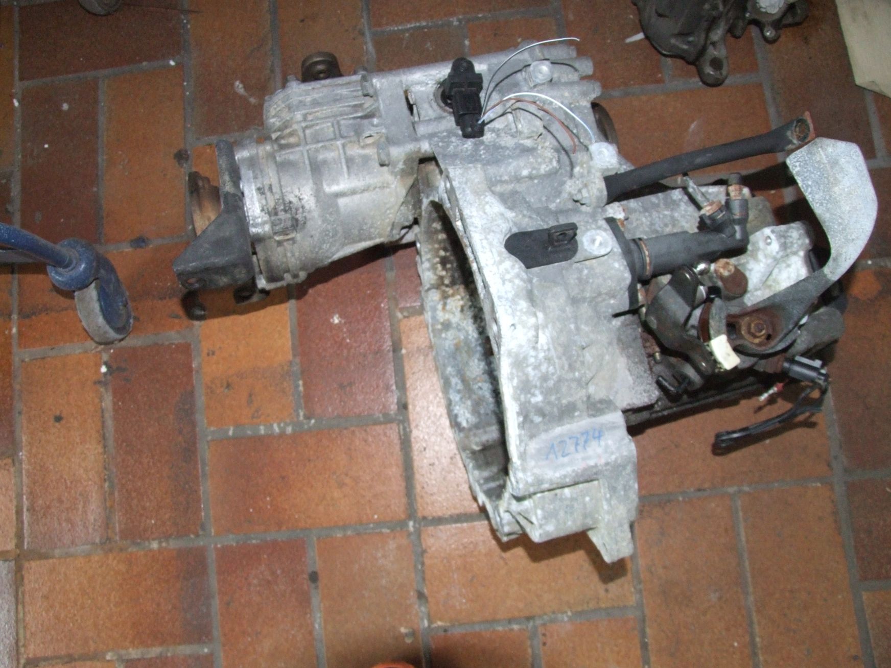 Getriebe aus VW Golf 4 4Motion Code EAG VAG / 02C300015DX (gebraucht)