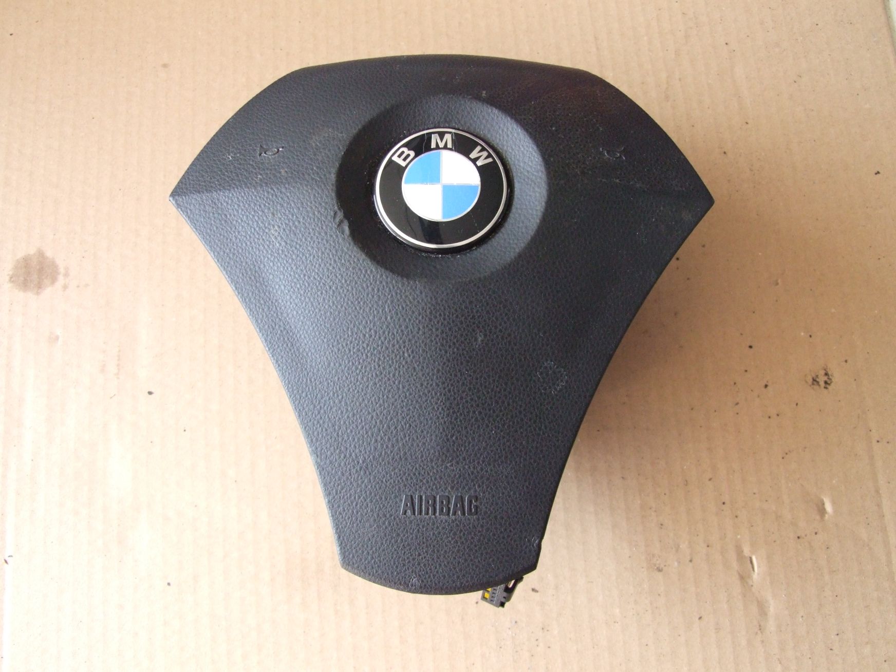 Airbag aus BMW E60 523i 560L Autoliv 05B111LA0987C / 33676960201J (gebraucht)