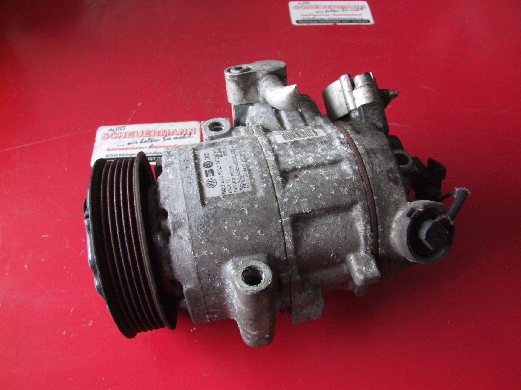 Klimakompressor aus VW Golf 4 Denso 4472208126 / 6Q0820803D (gebraucht)