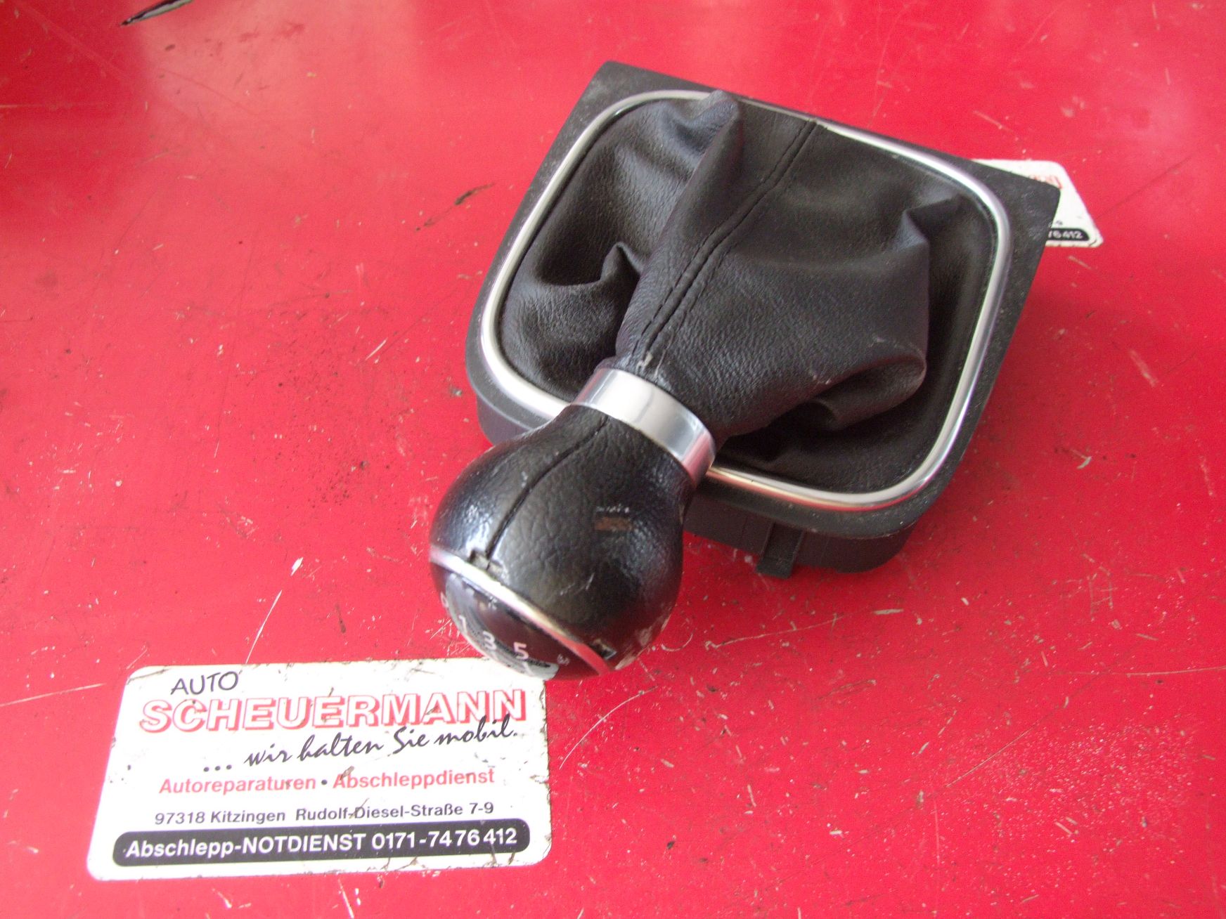 Schaltknauf mit Schaltsack aus VW Golf 5 VAG / 1K0711113BH (gebraucht)