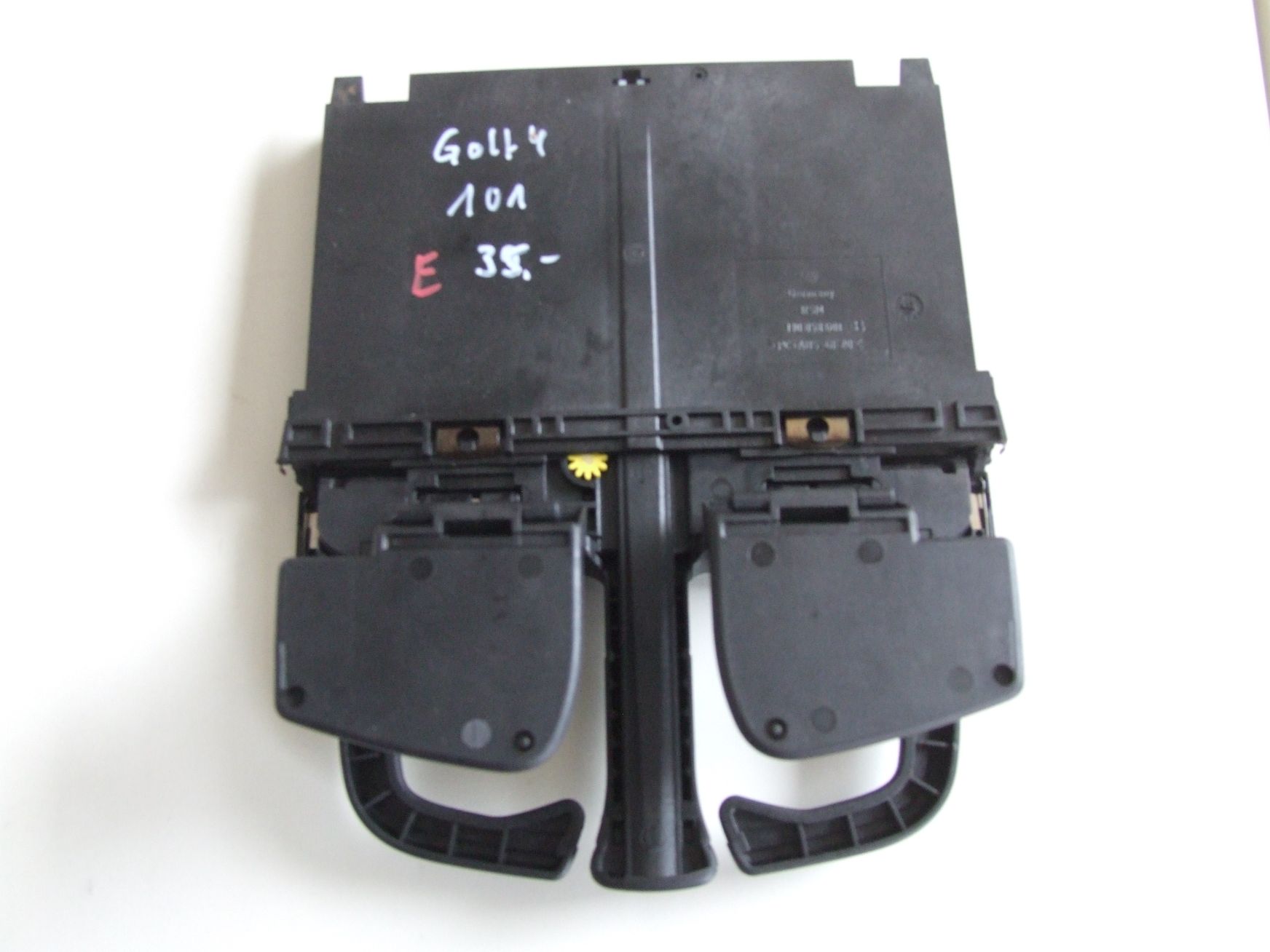 Getränkehalter aus VW Golf 4 VAG / 1J0858601B (gebraucht)