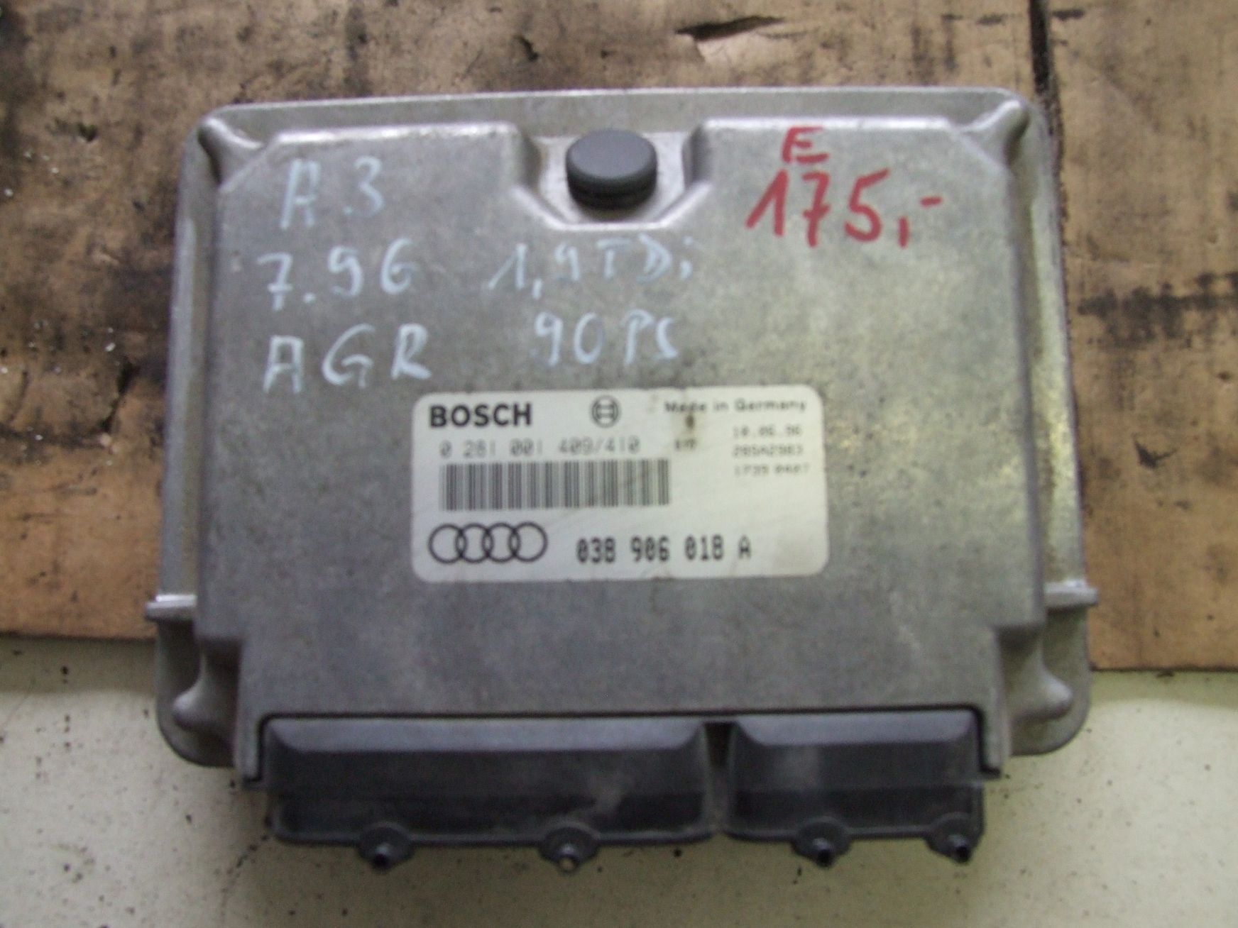 Steuergerät aus Audi A3 Bosch 0281001409/410 / 038906018A (gebraucht)