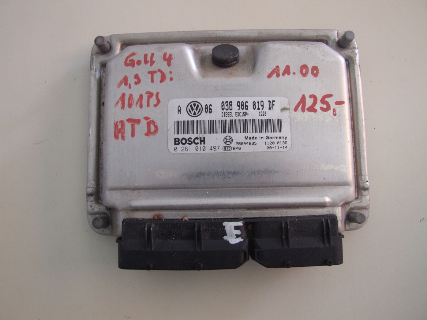 Steuergerät aus VW Golf 4 TDi BOSCH 0281010497 / 038906019DF (gebraucht)